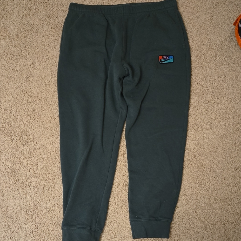 Nike Men's Green Sweatpants with Logo